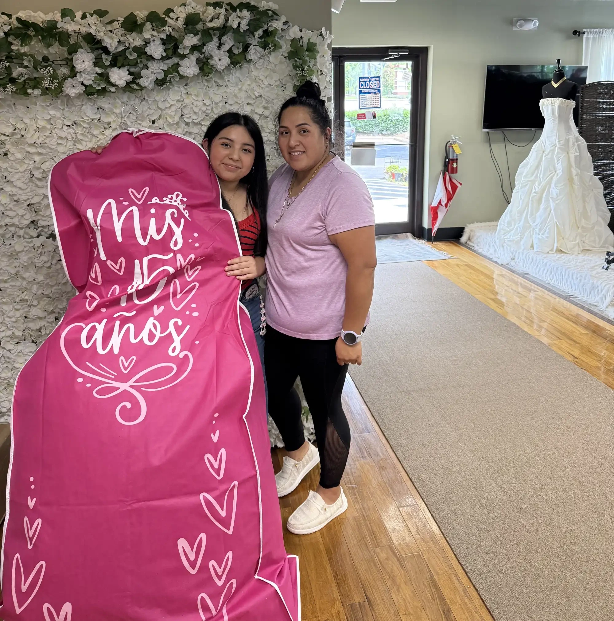 Gallery Image #slidesGrid4