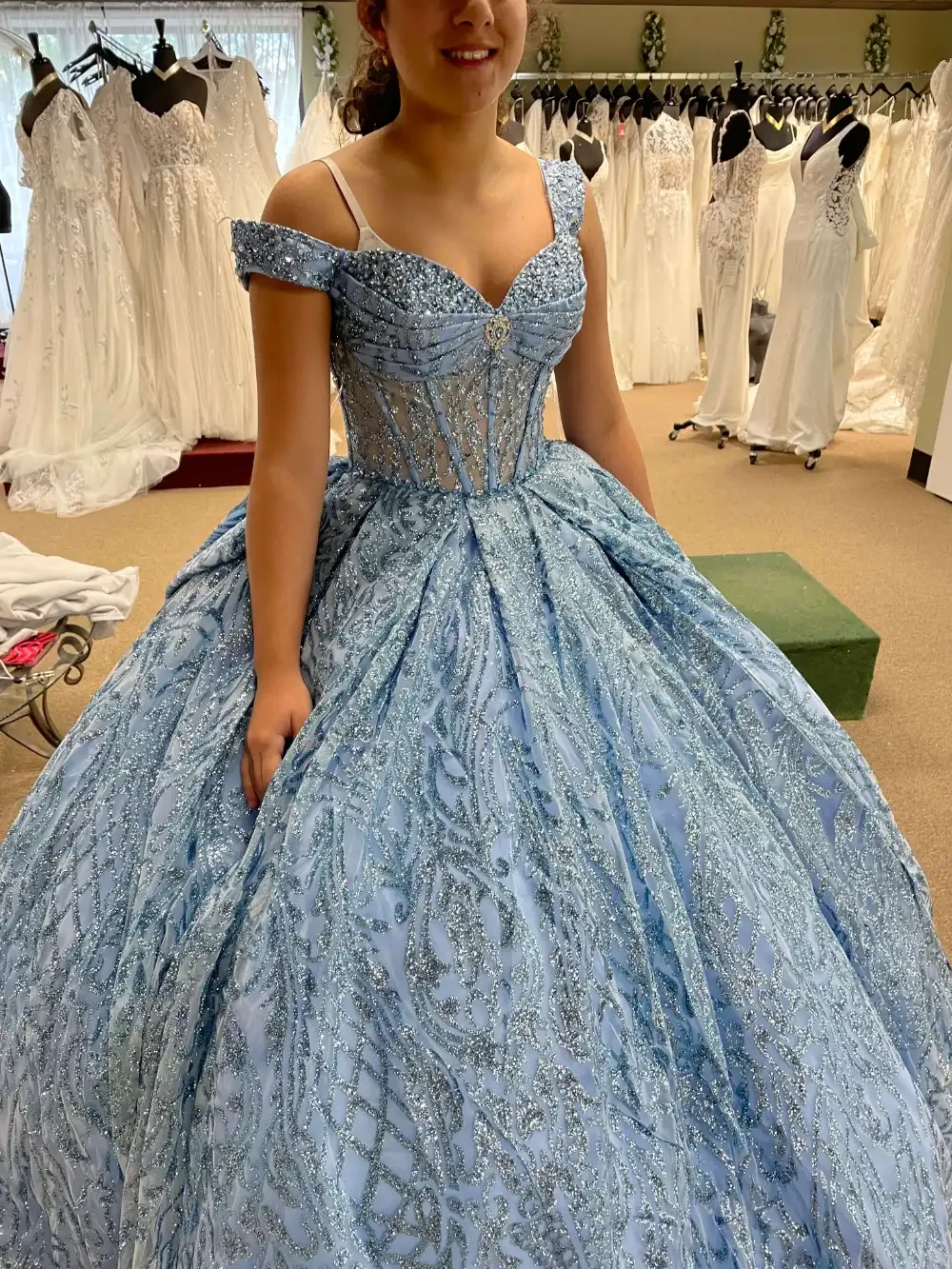 Gallery Image #slidesGrid16